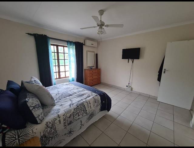 3 BEDROOM SIMPLEX FOR SALE IN SHELLY BEACH